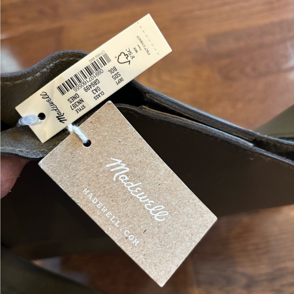 The Essential Mini Bucket Bag - Picture 2 of 6